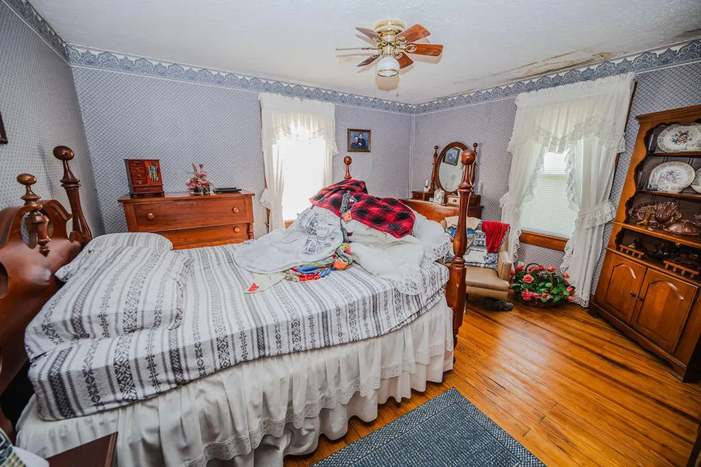 7608 W Tunnel Hill Road Sharpsburg KY 40374