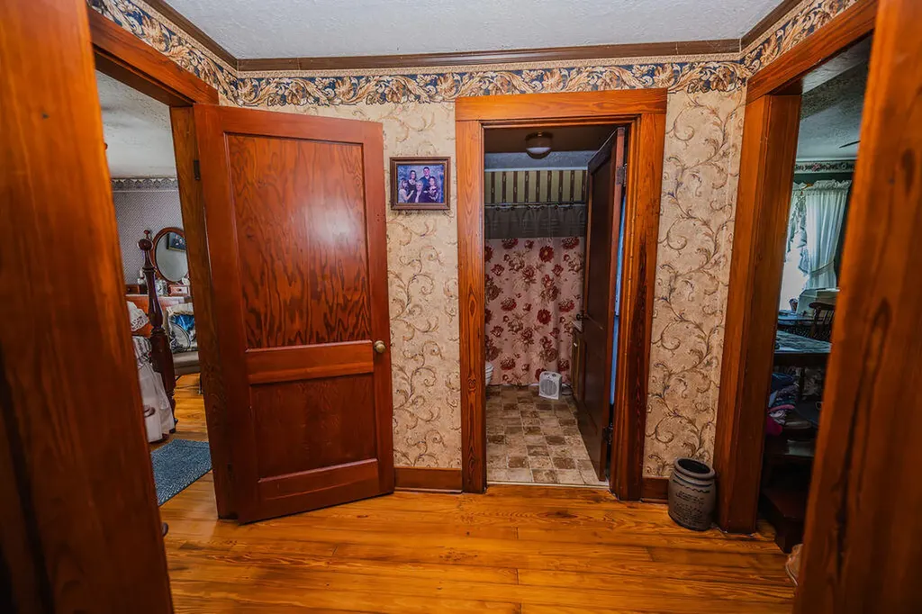 7608 W Tunnel Hill Road Sharpsburg KY 40374