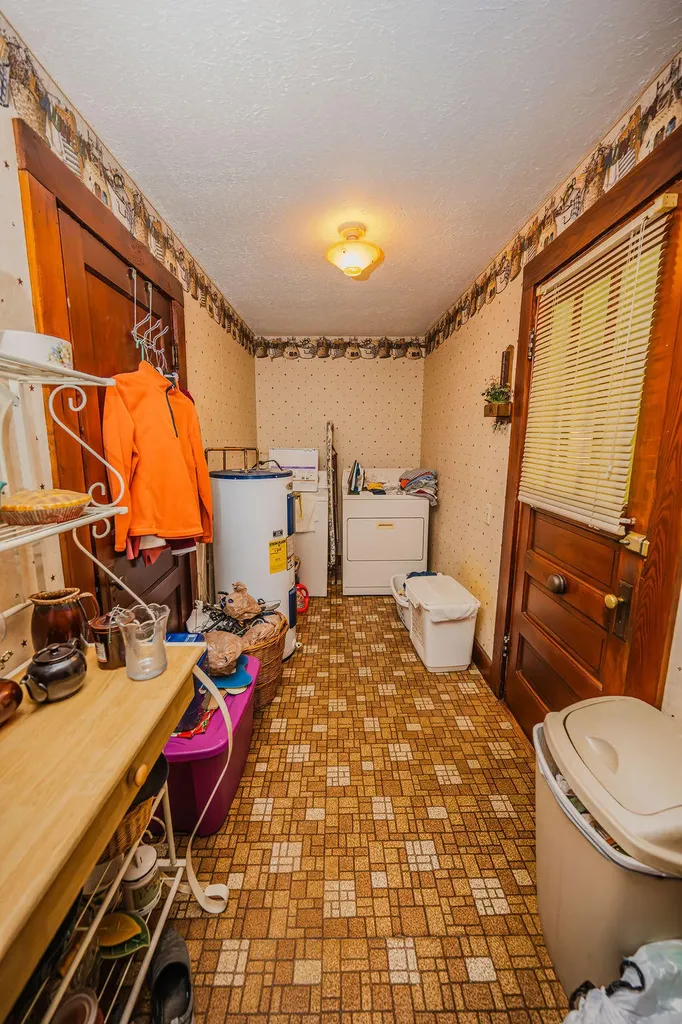 7608 W Tunnel Hill Road Sharpsburg KY 40374