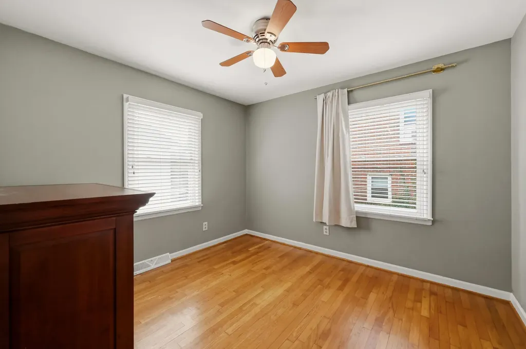 1525 Port Royal Drive Lexington KY 40504