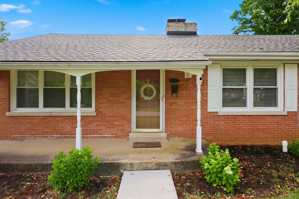 1525 Port Royal Drive Lexington KY 40504
