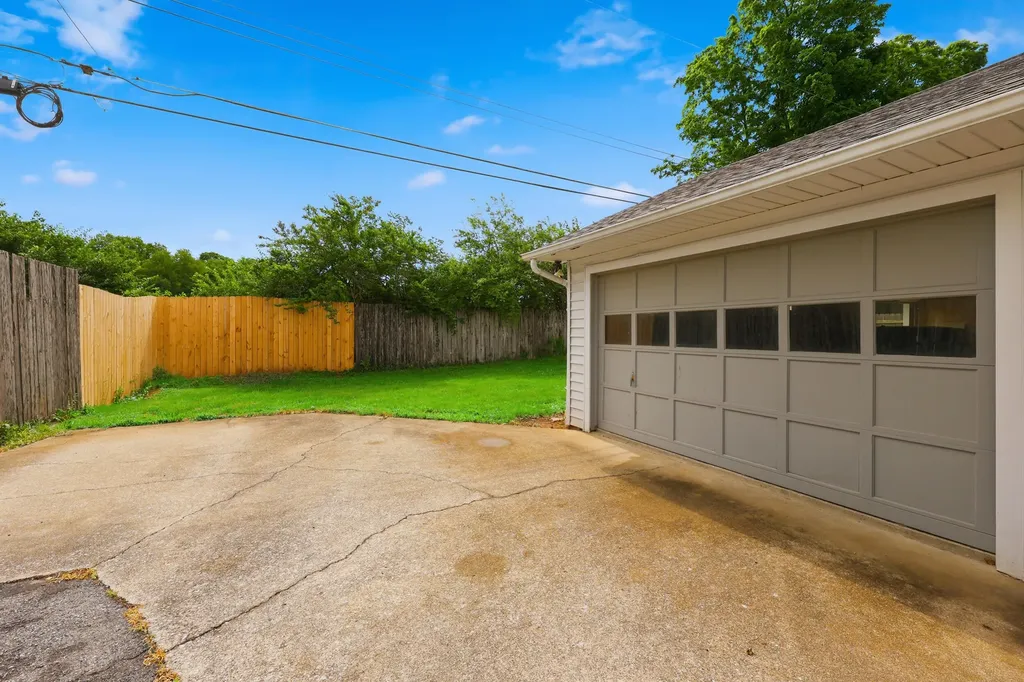 1525 Port Royal Drive Lexington KY 40504