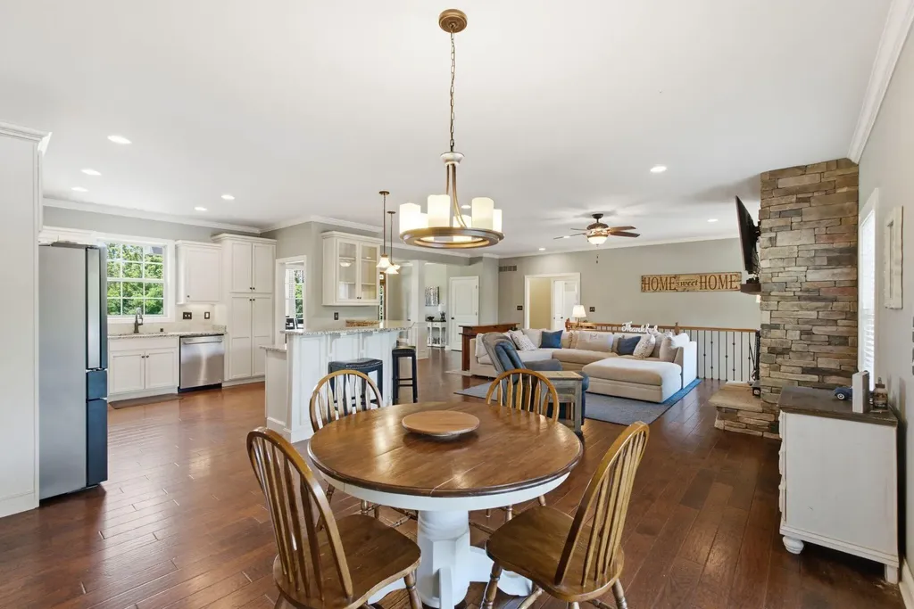 1576 Gayhart Lane Nicholasville KY 40356