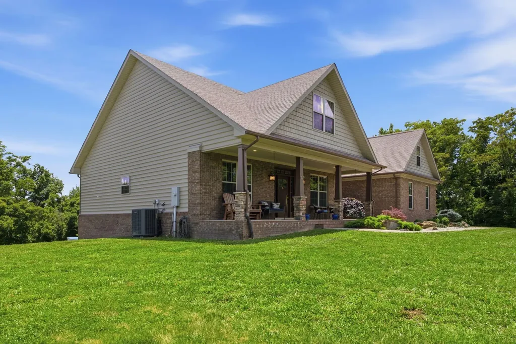 1576 Gayhart Lane Nicholasville KY 40356