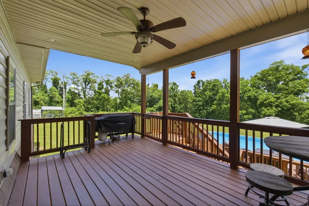 1576 Gayhart Lane Nicholasville KY 40356