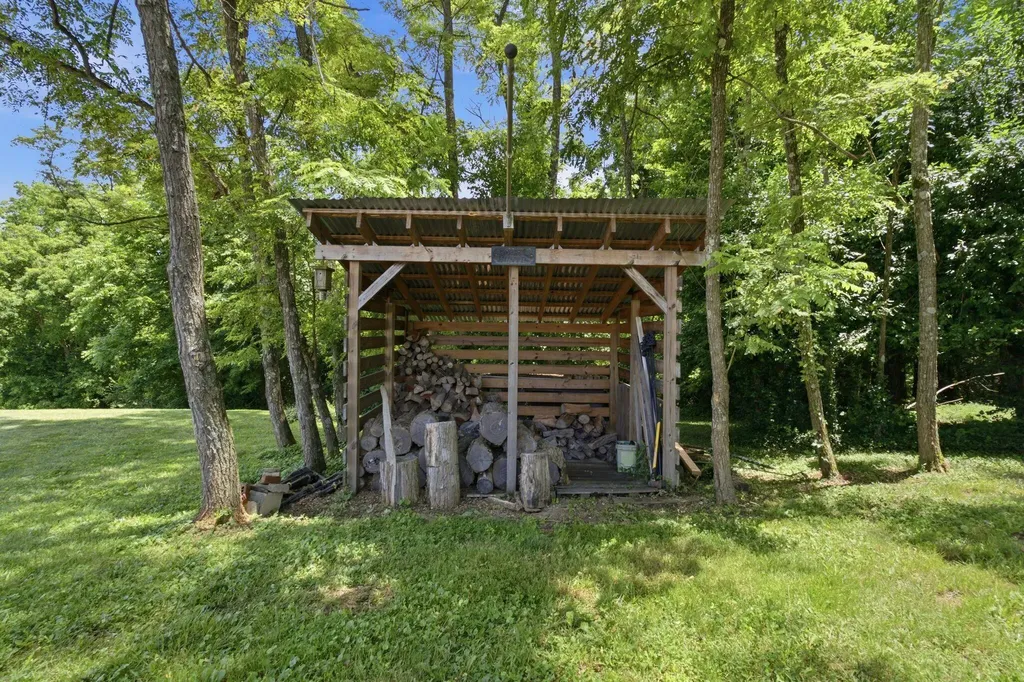 1576 Gayhart Lane Nicholasville KY 40356