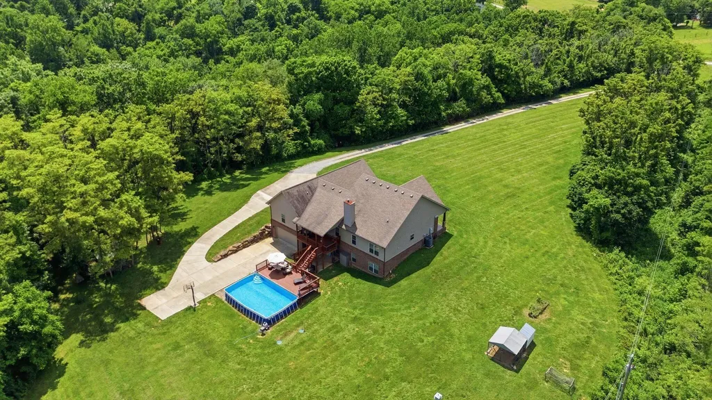 1576 Gayhart Lane Nicholasville KY 40356
