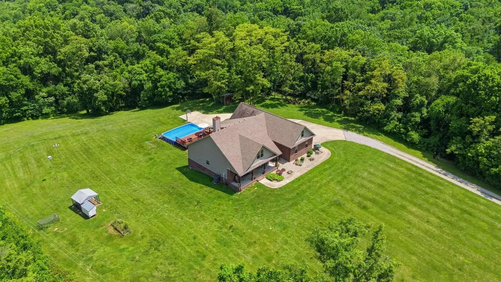 1576 Gayhart Lane Nicholasville KY 40356