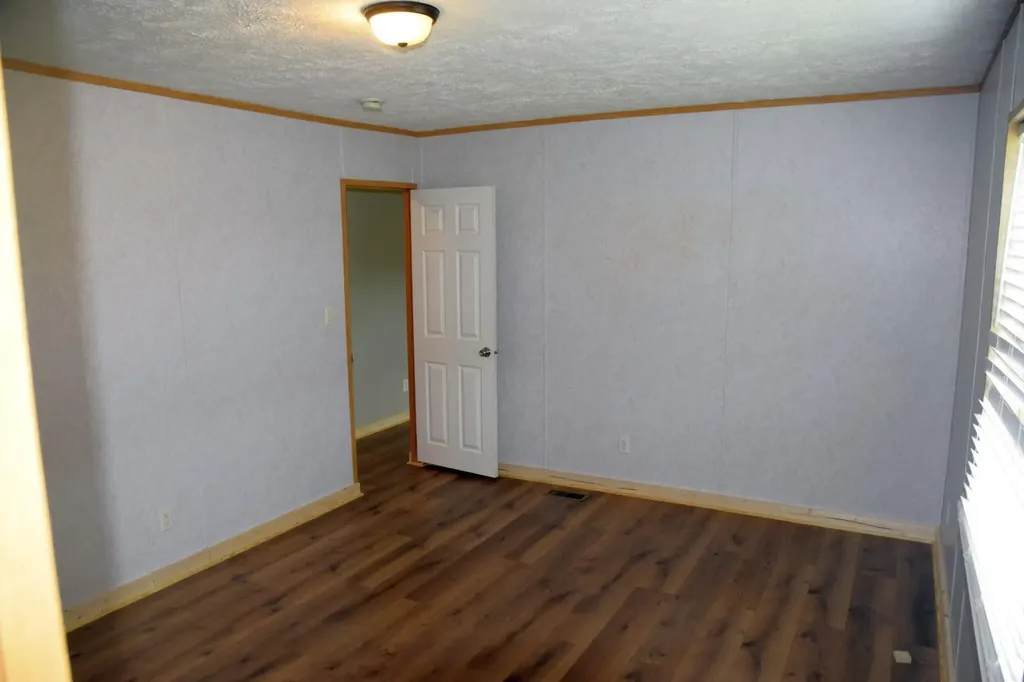 7223 Mt Carmel Road Maysville KY 41056