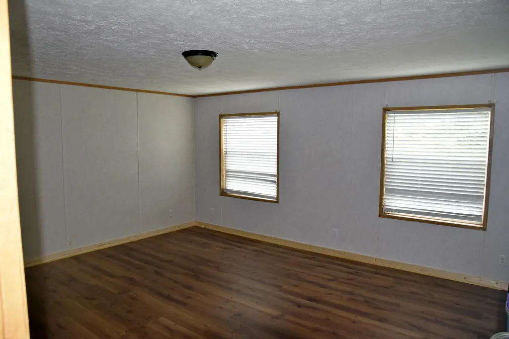 7223 Mt Carmel Road Maysville KY 41056