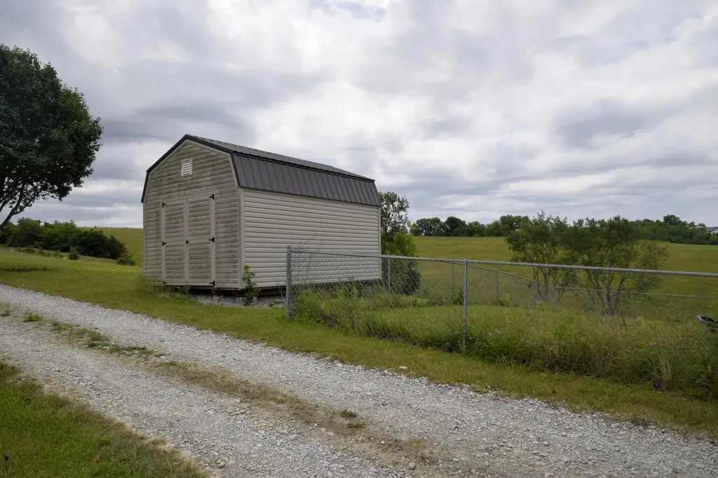 7223 Mt Carmel Road Maysville KY 41056