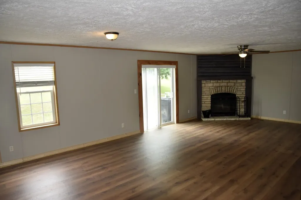 7223 Mt Carmel Road Maysville KY 41056