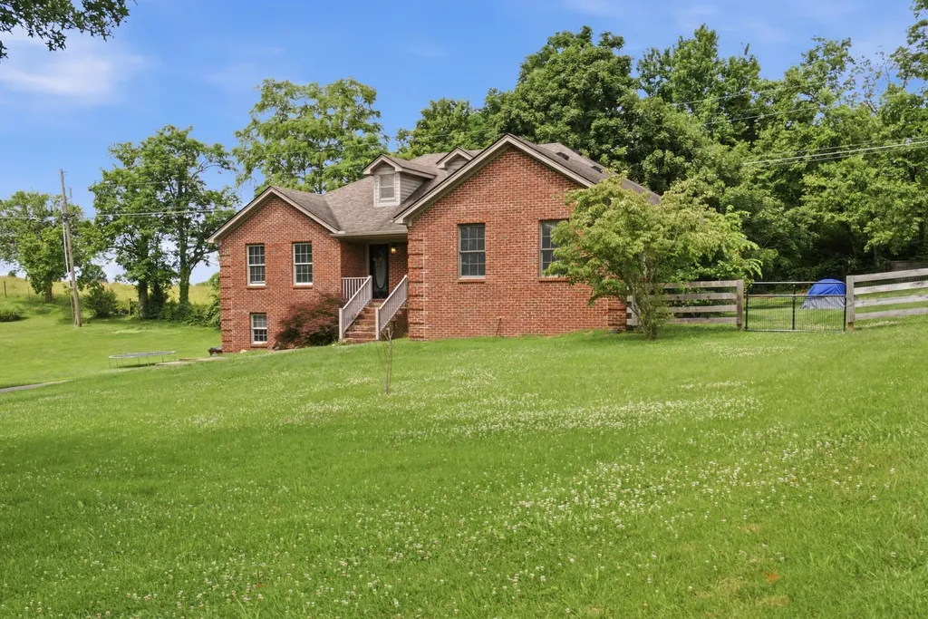 1321 Travis Drive Richmond KY 40475