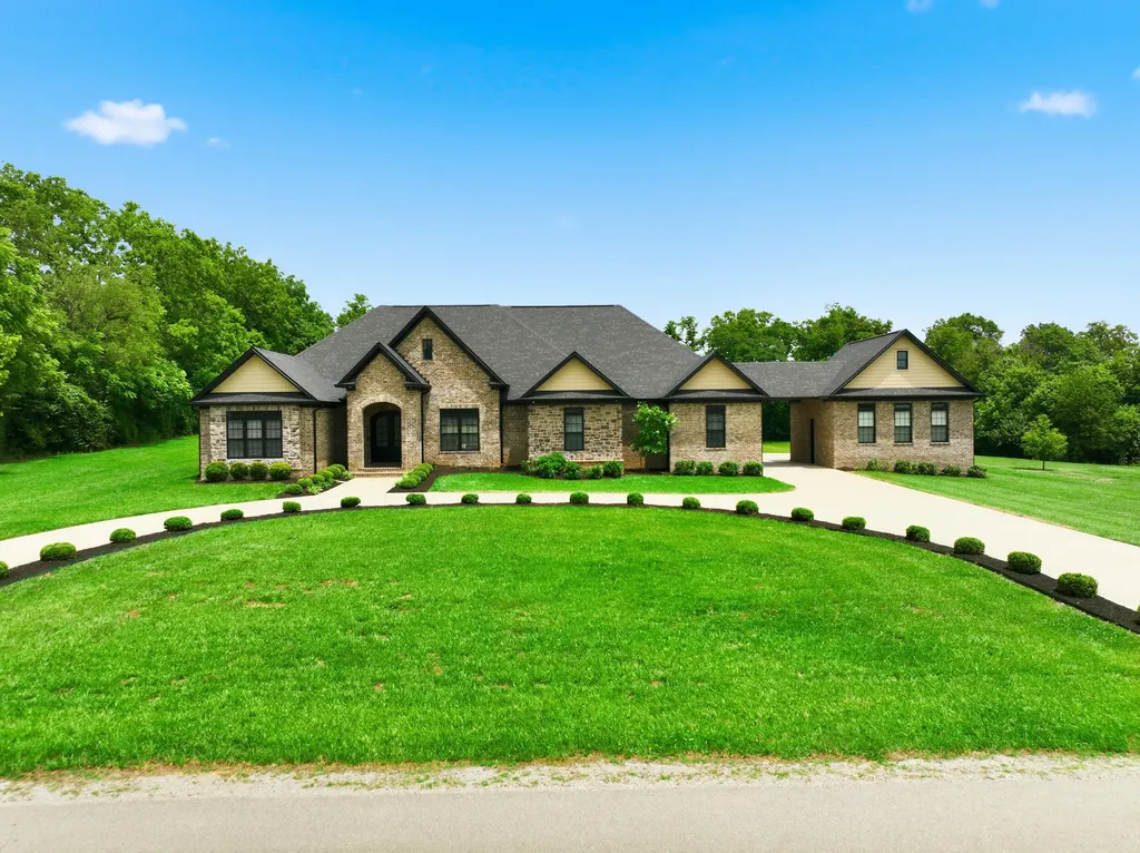 156 Rocky Waters Way Georgetown KY 40324
