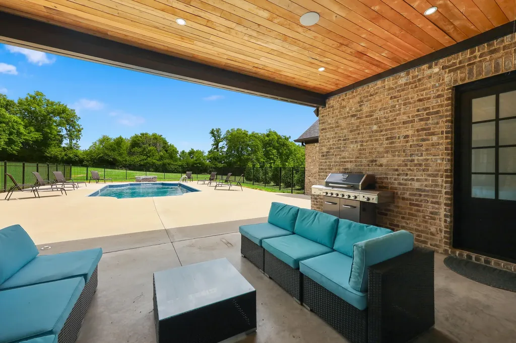 156 Rocky Waters Way Georgetown KY 40324
