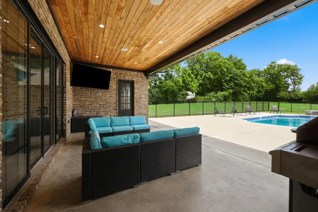 156 Rocky Waters Way Georgetown KY 40324