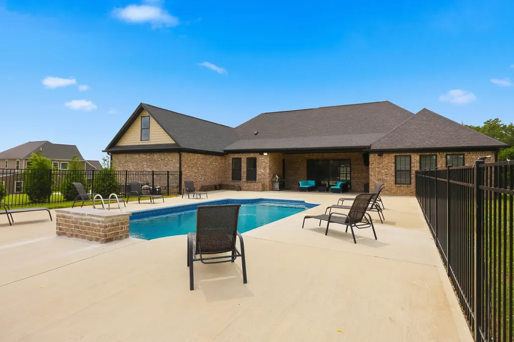 156 Rocky Waters Way Georgetown KY 40324