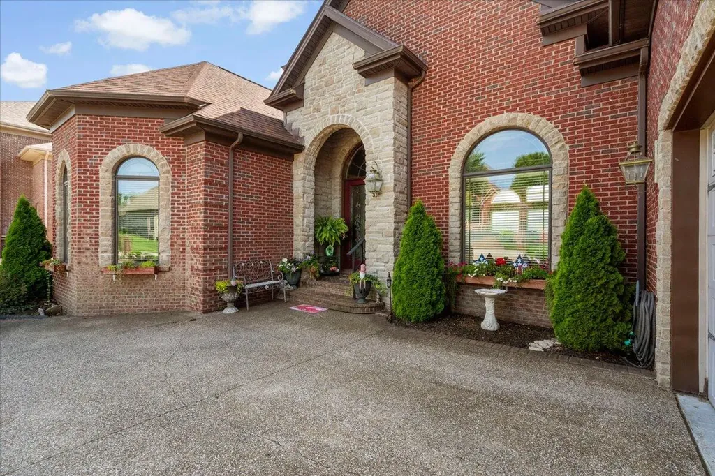 110 Loch Lomond Drive Georgetown KY 40324