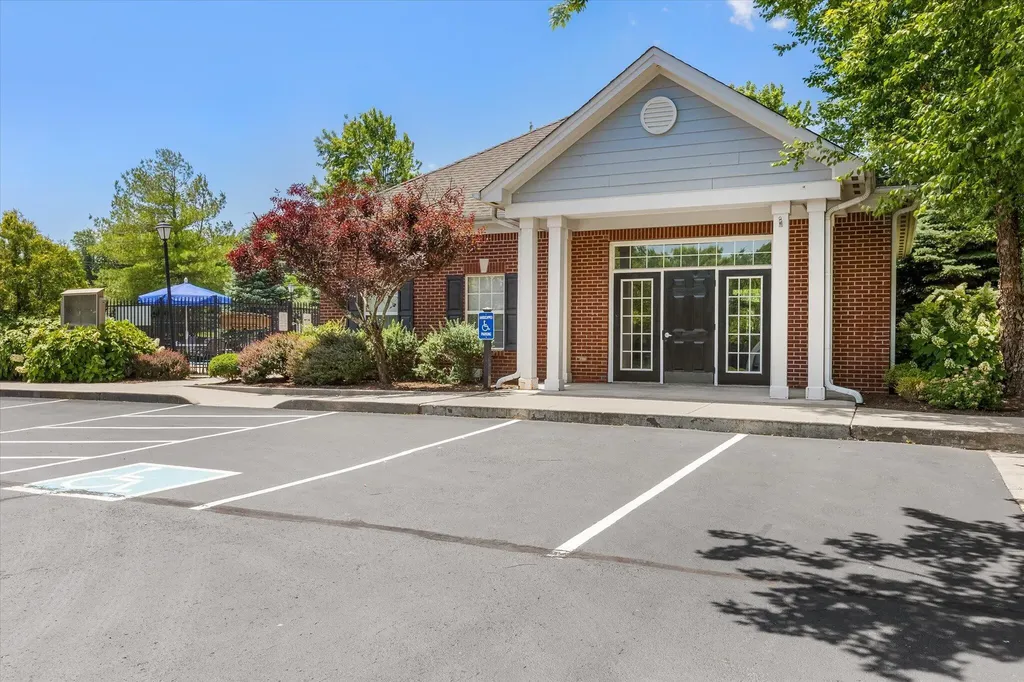 2312 Remington Way Lexington KY 40511
