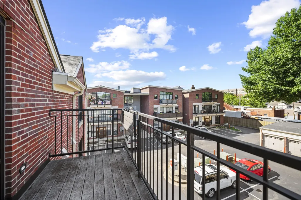 261 S Limestone Street Lexington KY 40508