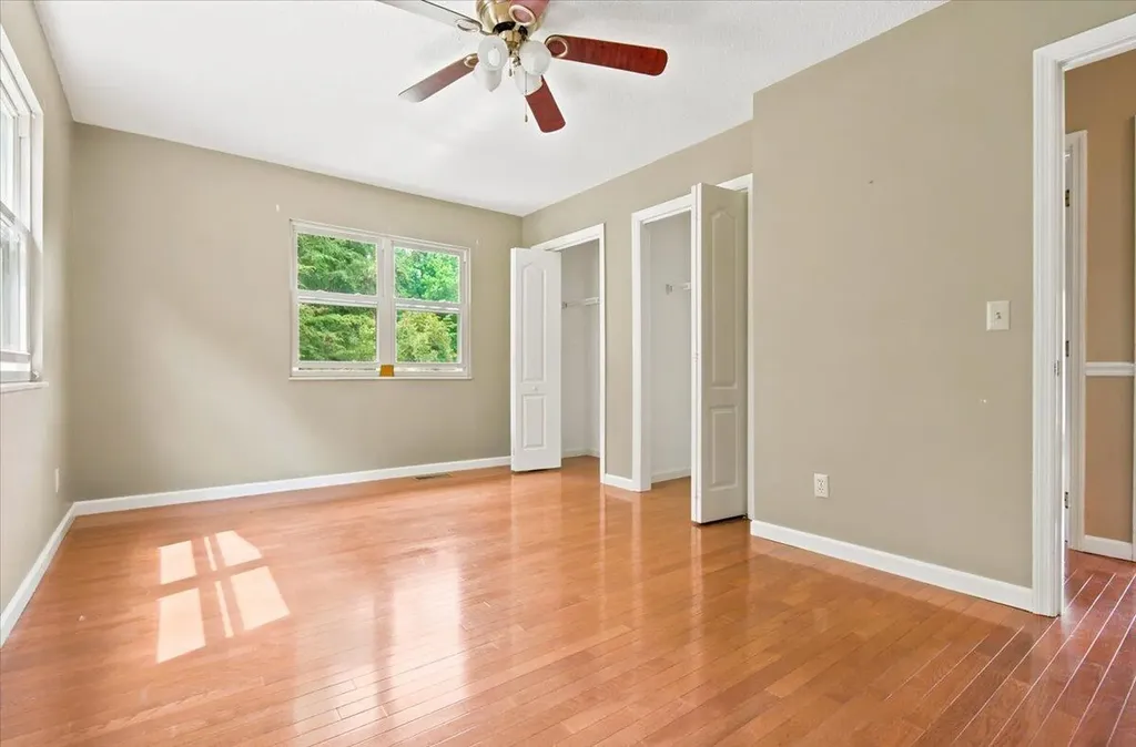 141 Junior Hayes Loop Rockholds KY 40759