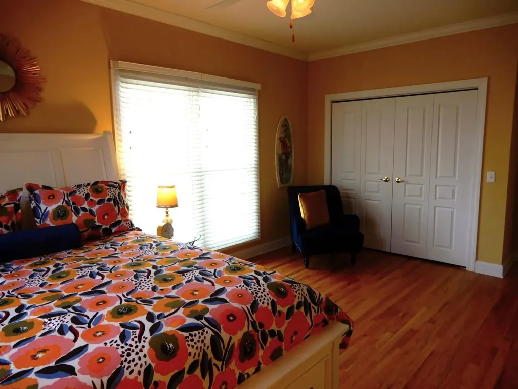 718 Marina Village Drive Grand Rivers KY 42045
