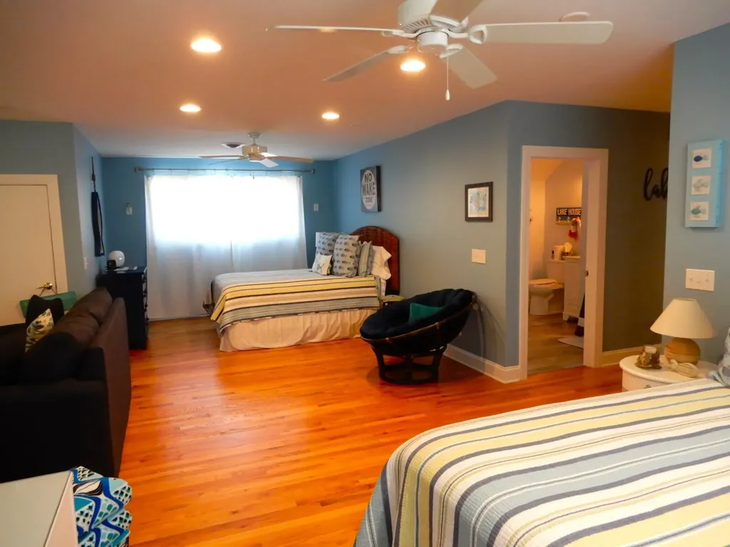 718 Marina Village Drive Grand Rivers KY 42045