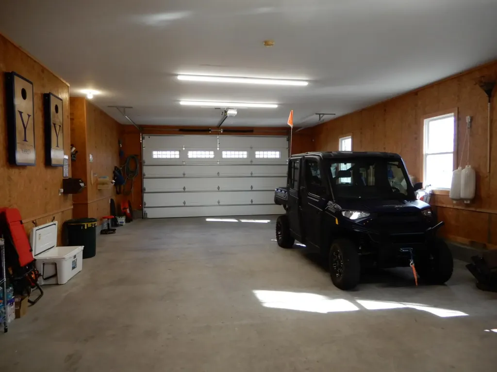 718 Marina Village Drive Grand Rivers KY 42045
