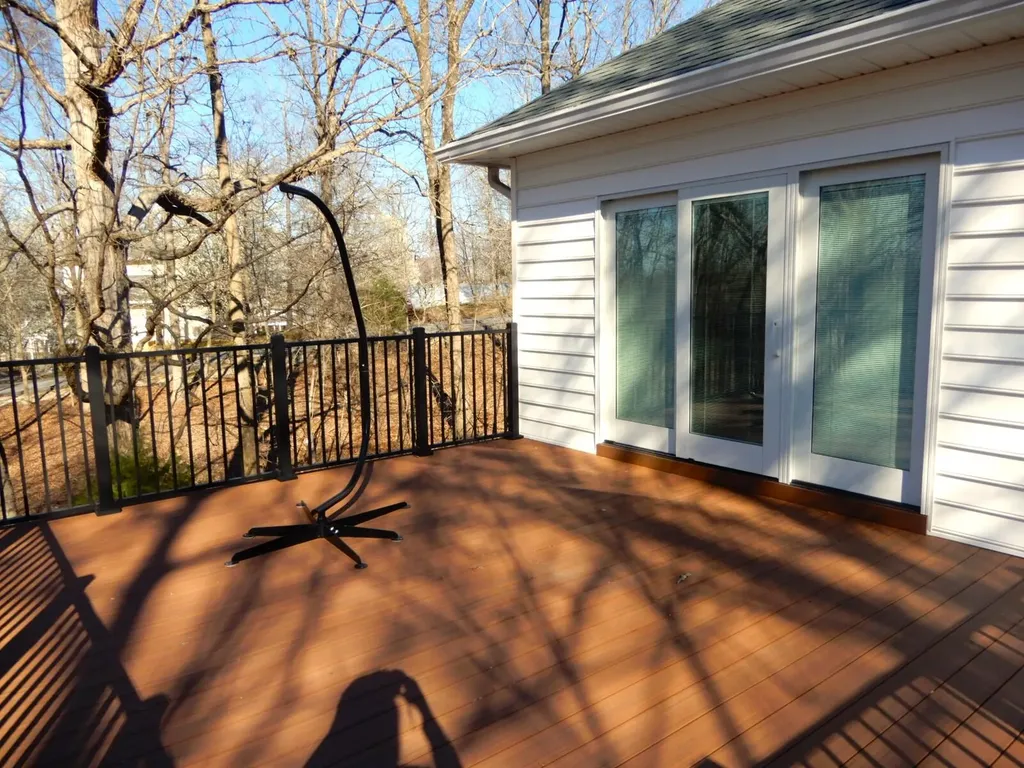 718 Marina Village Drive Grand Rivers KY 42045