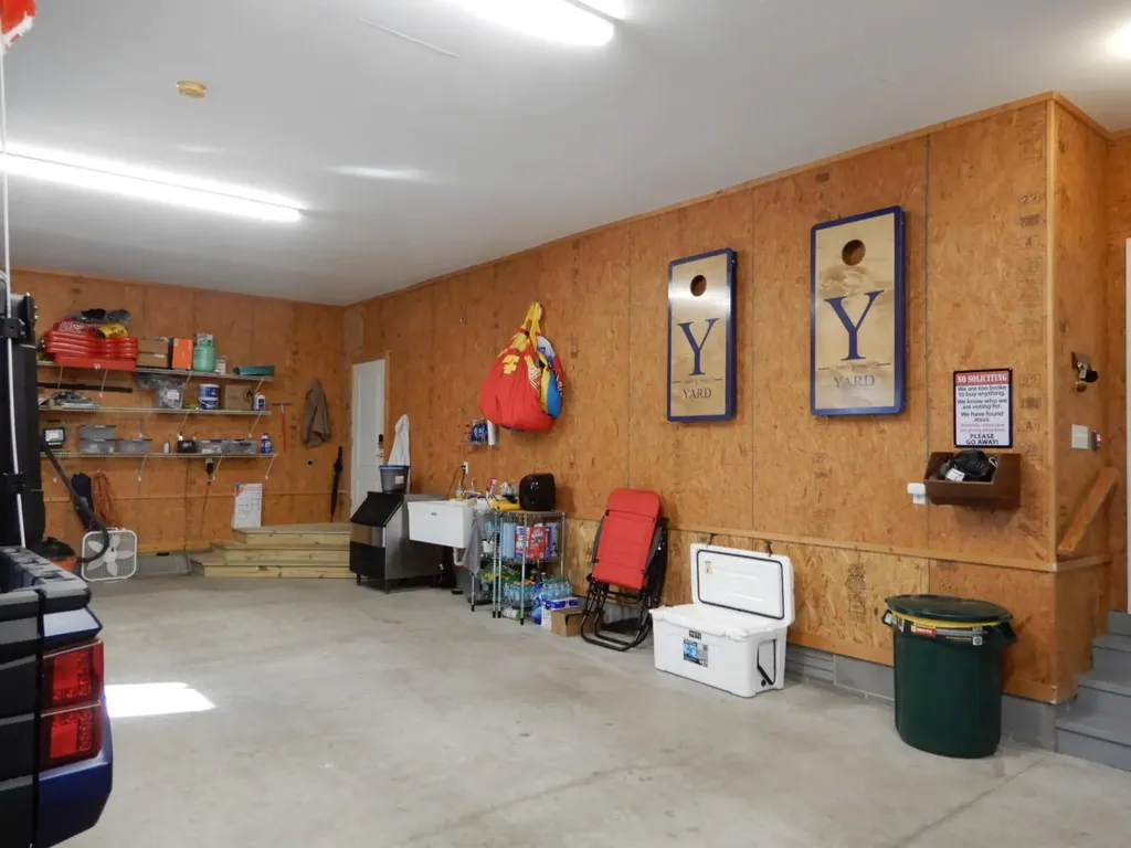 718 Marina Village Drive Grand Rivers KY 42045