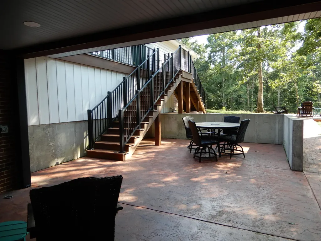 718 Marina Village Drive Grand Rivers KY 42045