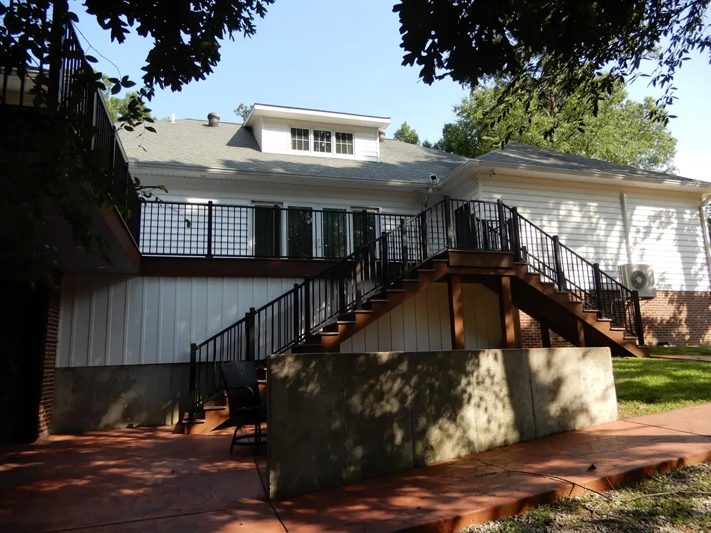 718 Marina Village Drive Grand Rivers KY 42045