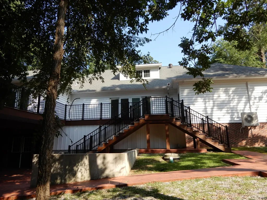 718 Marina Village Drive Grand Rivers KY 42045