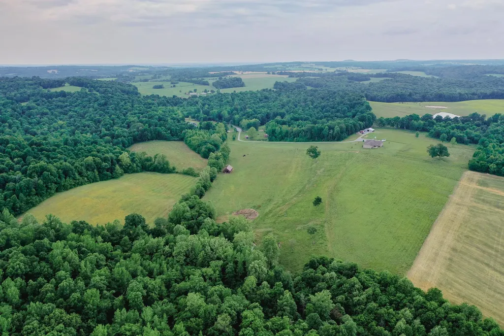 976 Bugs Branch Road Marion KY 42064