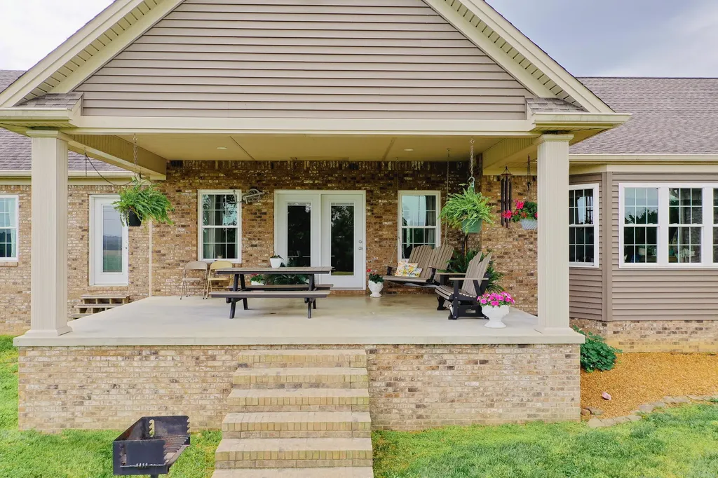 976 Bugs Branch Road Marion KY 42064