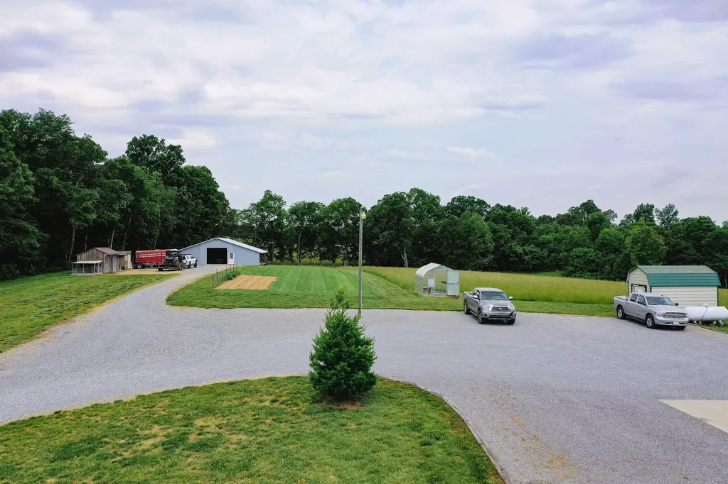 976 Bugs Branch Road Marion KY 42064