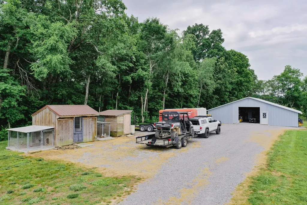 976 Bugs Branch Road Marion KY 42064