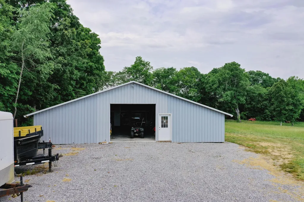 976 Bugs Branch Road Marion KY 42064