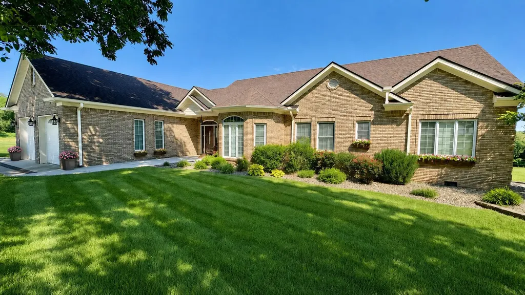 205 Woodside Way Lancaster KY 40444