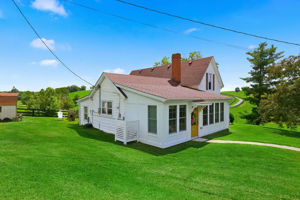 1566 Old Danville Road Lancaster KY 40444