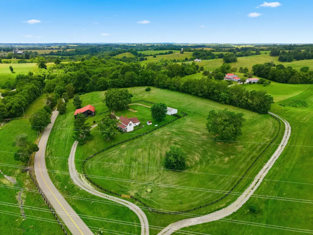 1566 Old Danville Road Lancaster KY 40444