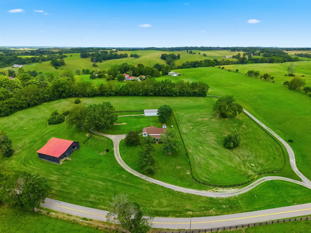 1566 Old Danville Road Lancaster KY 40444
