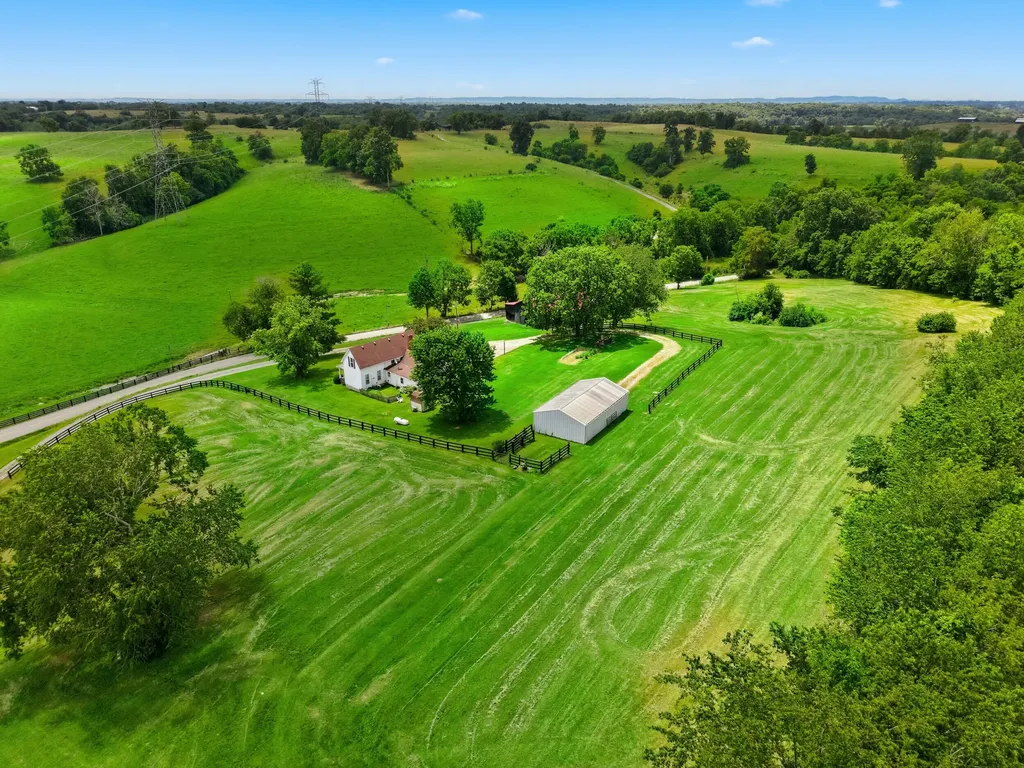1566 Old Danville Road Lancaster KY 40444