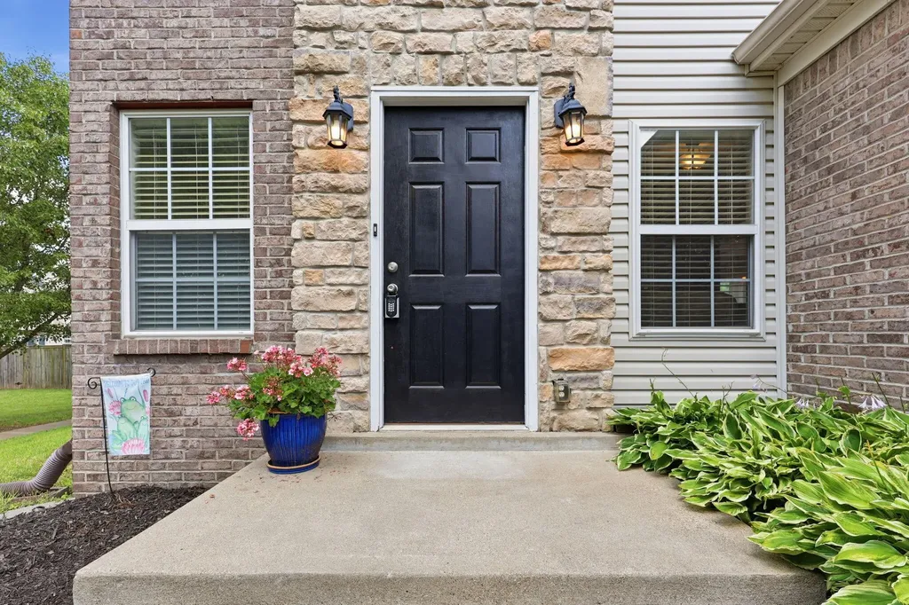 3025 Drexel Pass Lexington KY 40509