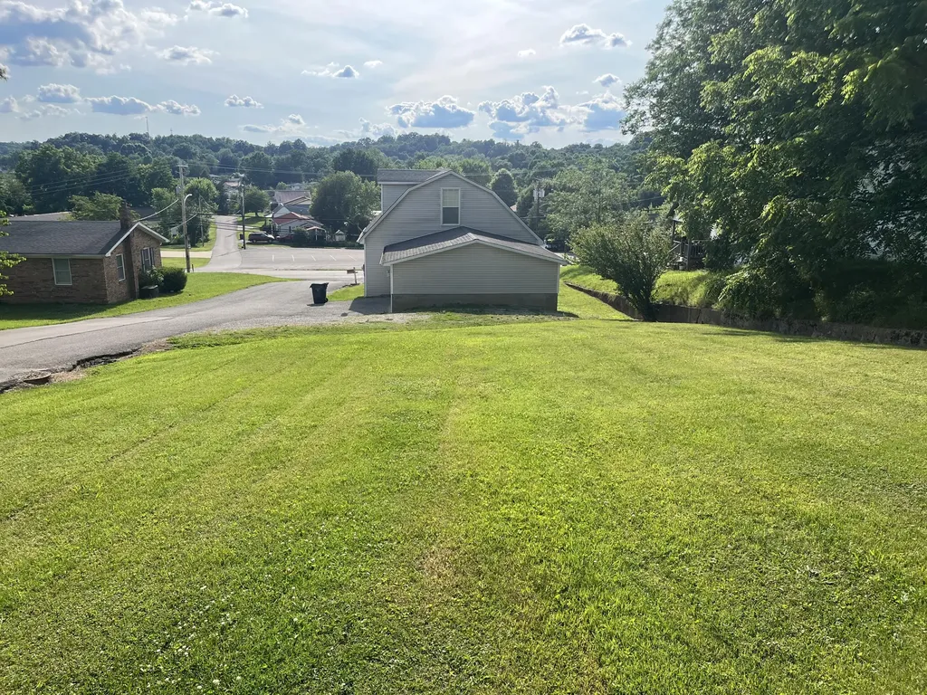 104 N Mcwhorter Street London KY 40741