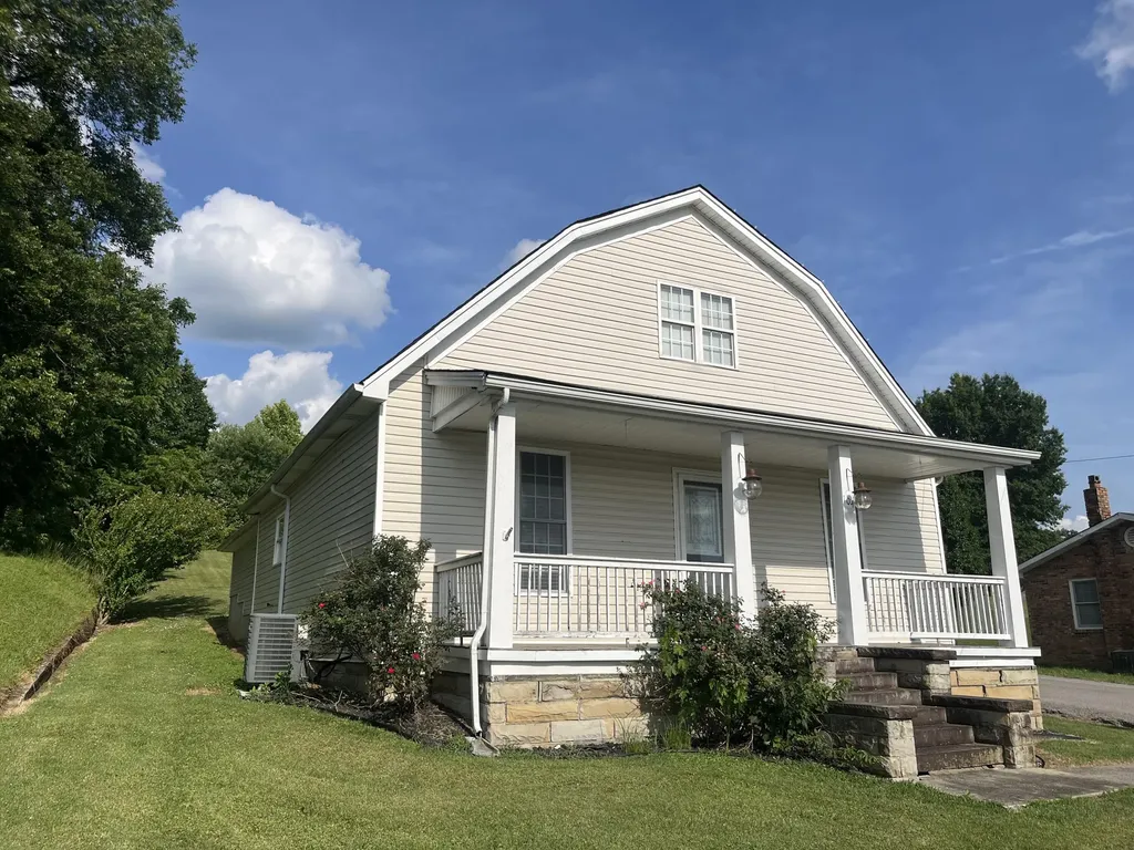 104 N Mcwhorter Street London KY 40741
