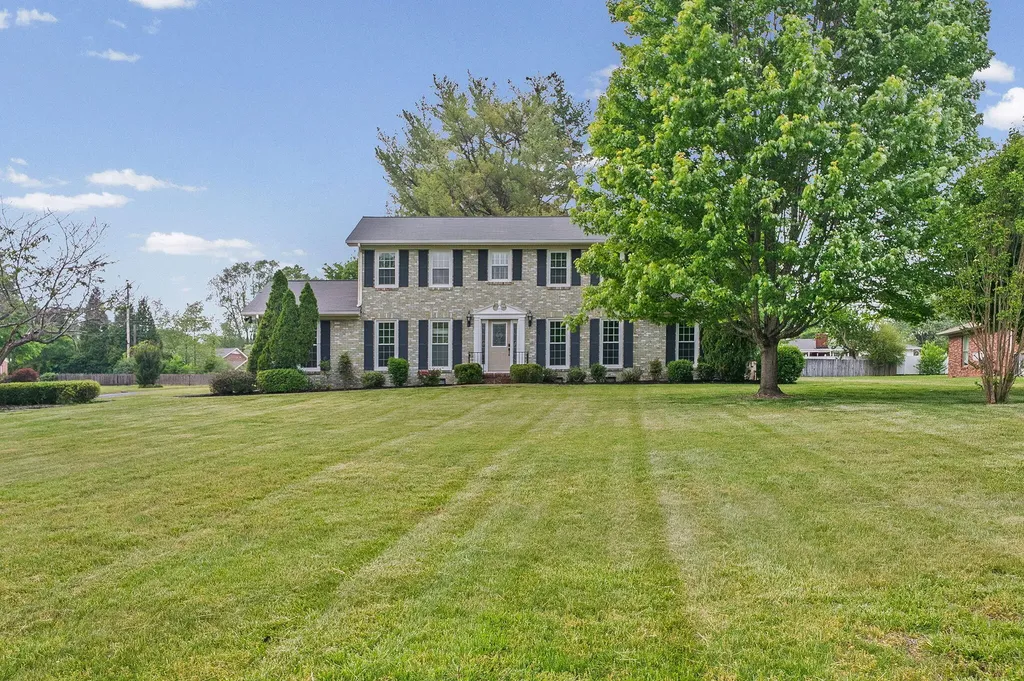132 Windsor Drive Hopkinsville KY 42240
