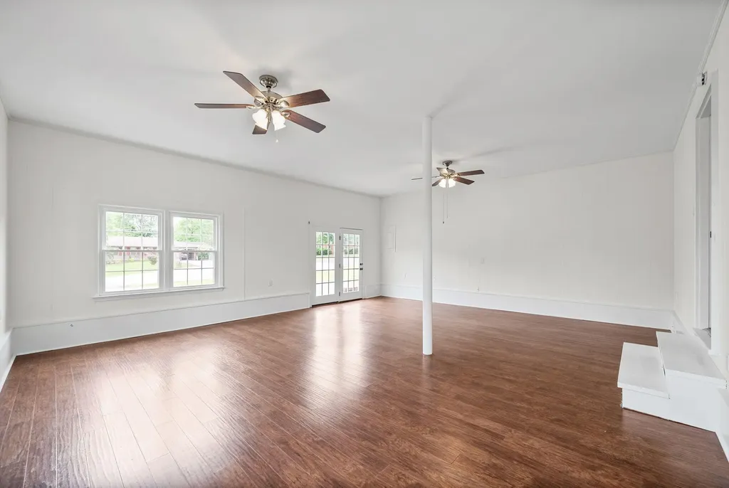 132 Windsor Drive Hopkinsville KY 42240