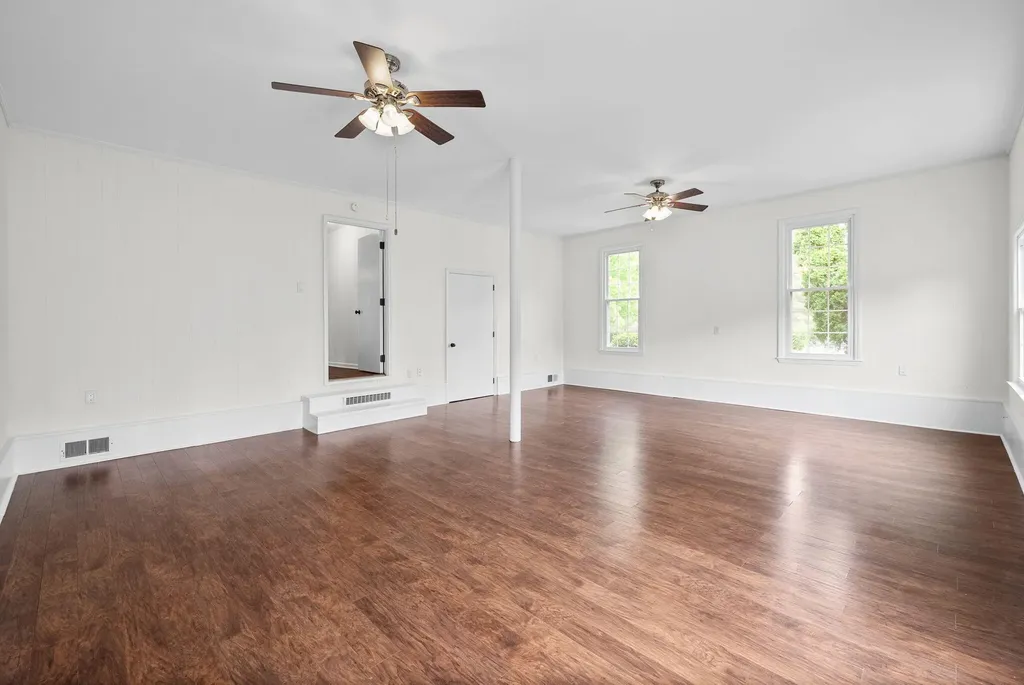 132 Windsor Drive Hopkinsville KY 42240