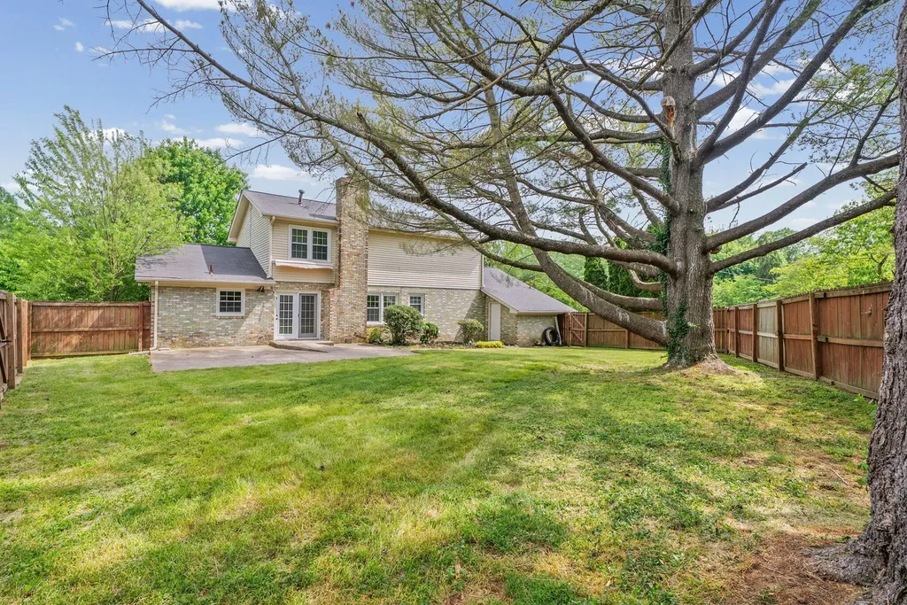 132 Windsor Drive Hopkinsville KY 42240